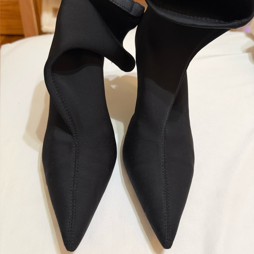 Elegant Black Women's Shoes